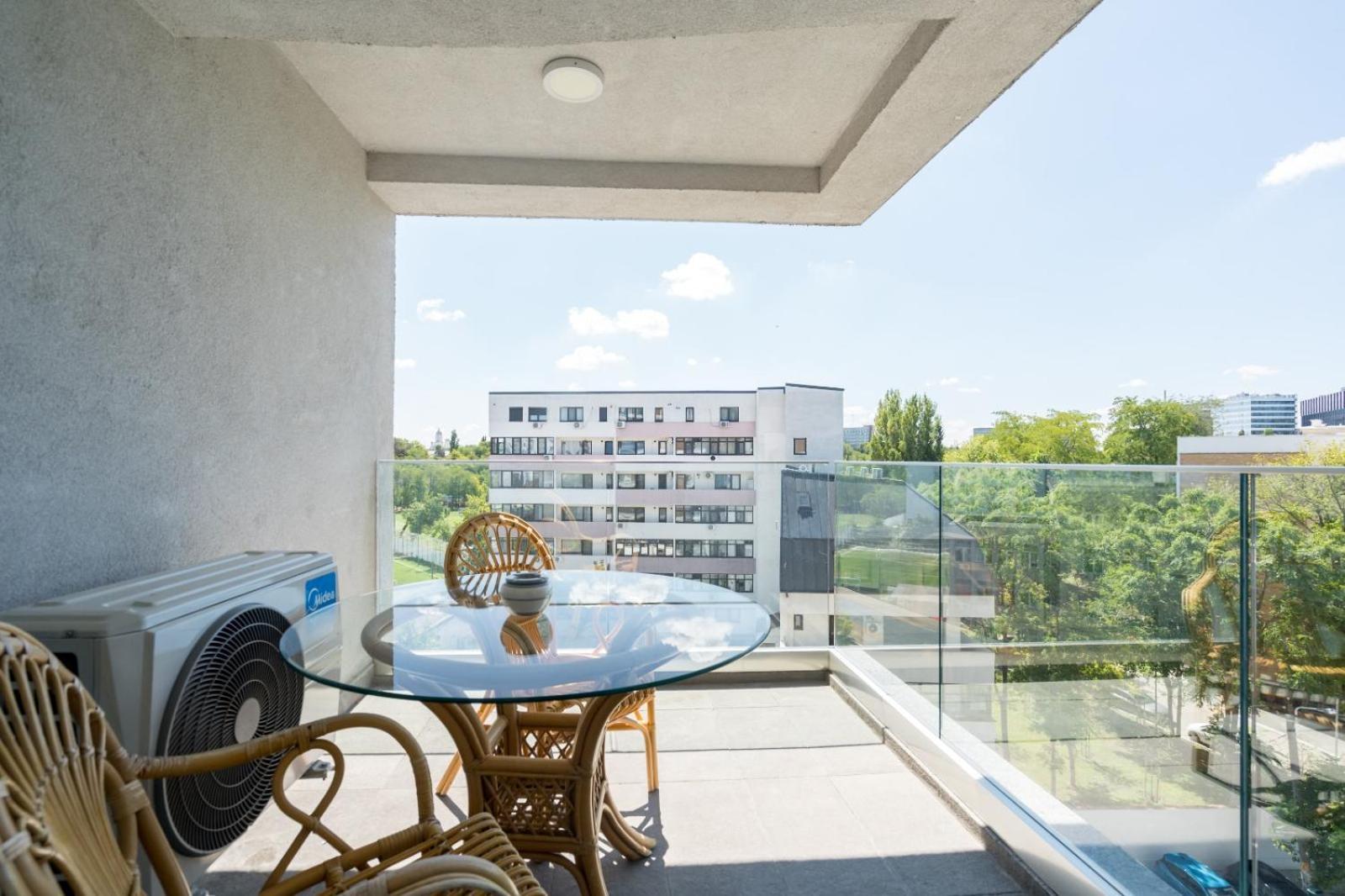 A Home Away - Politehnica Park Βουκουρέστι Εξωτερικό φωτογραφία